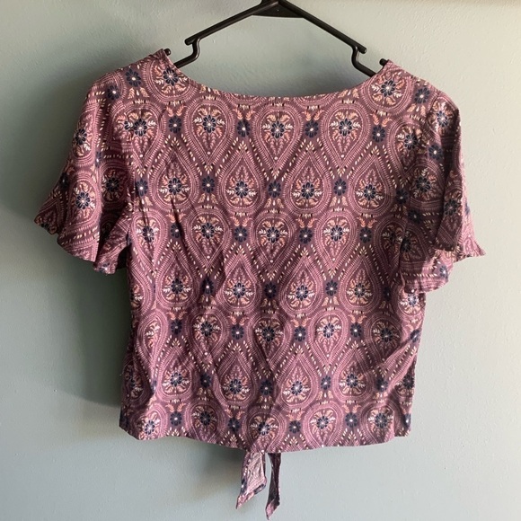 MUDD Junior's Purple Print Tie Front Crop Top size XS - Picture 4 of 8